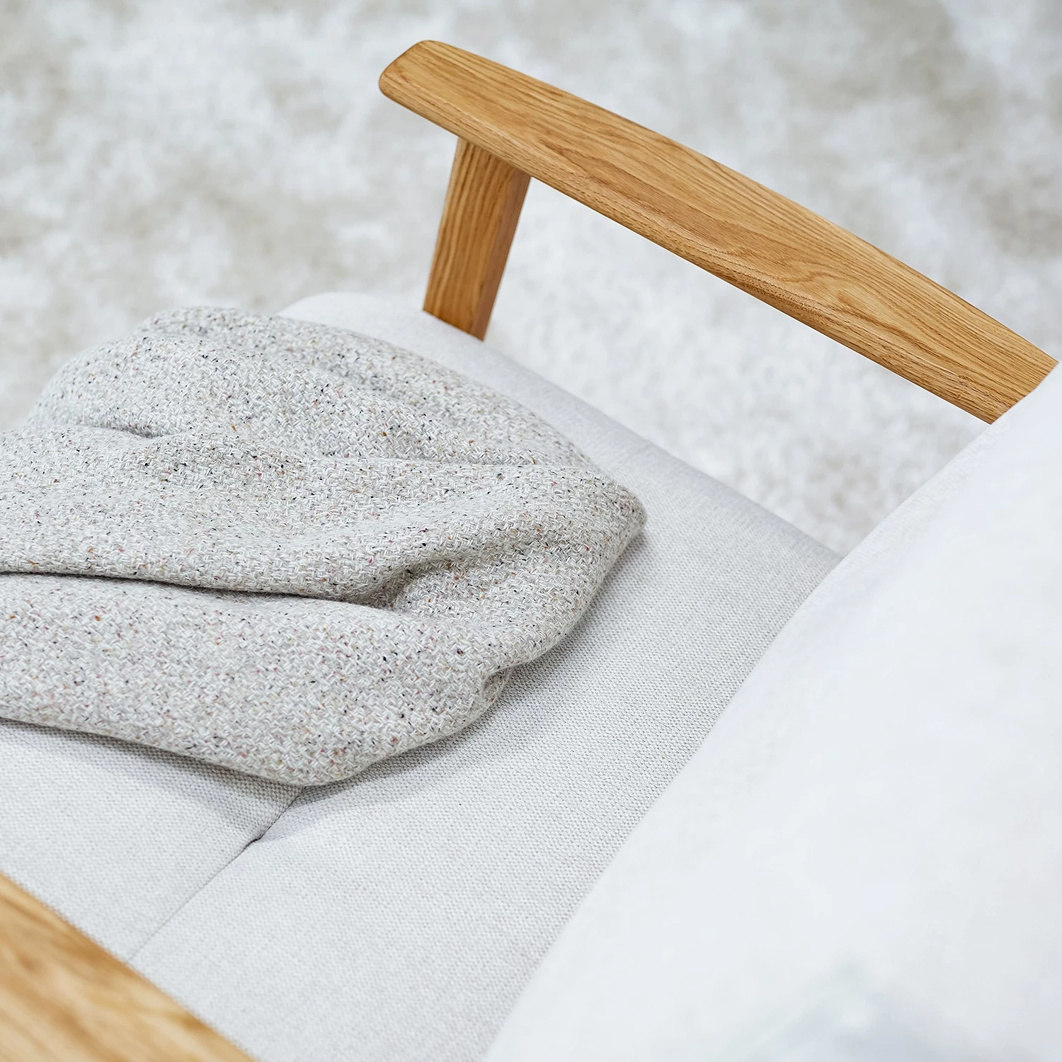 Studio Copenhagen Fauteuil TIMON - Tissu Saia: Beige 7 Studio Copenhagen Fauteuil TIMON - Tissu Saia: Beige – Image 5