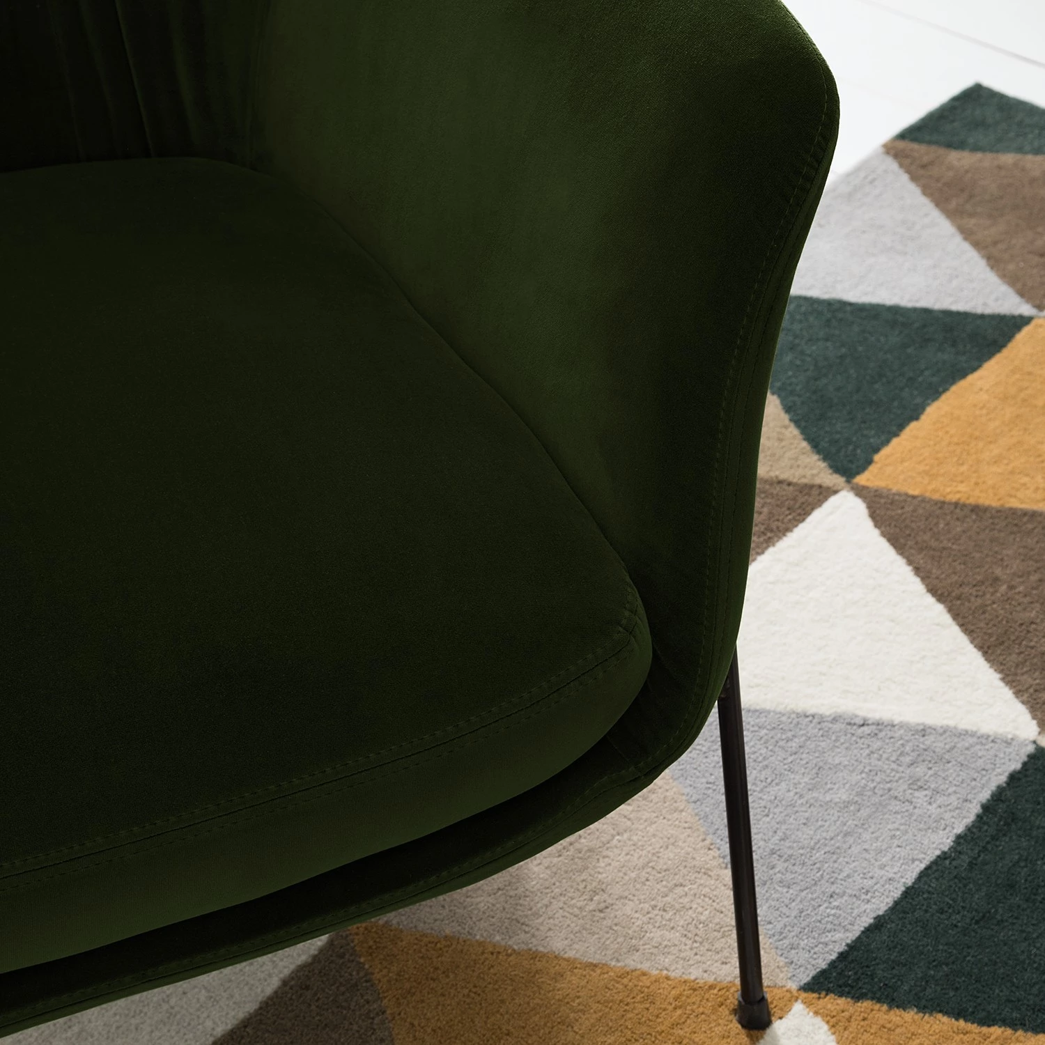 Studio Copenhagen Fauteuil Lubz - Velours - Vert foncé 11 Studio Copenhagen Fauteuil Lubz - Velours - Vert foncé – Image 9