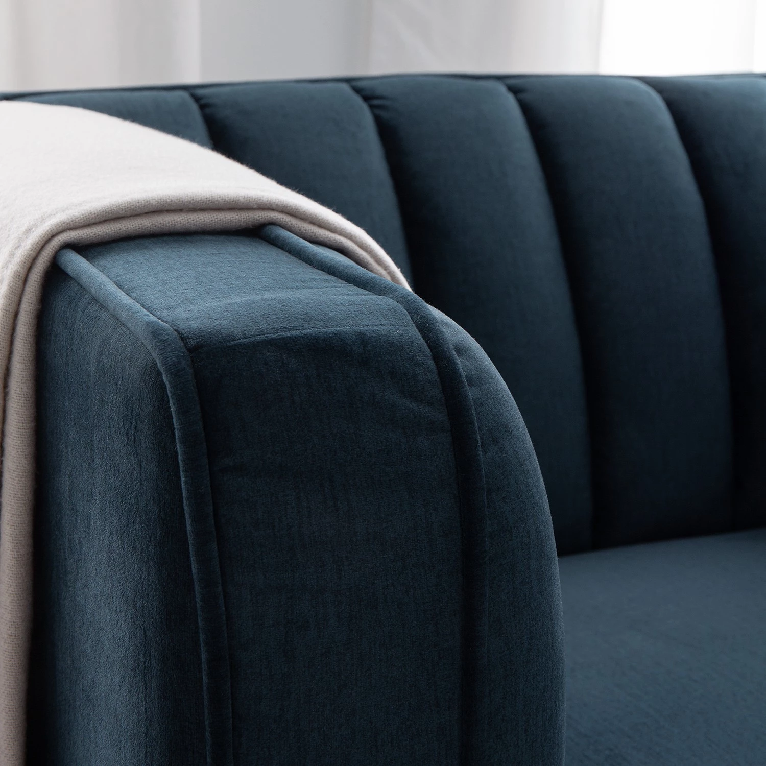 Jack & Alice Fauteuil Borlo - Bleu marine 16 Jack & Alice Fauteuil Borlo - Bleu marine – Image 14