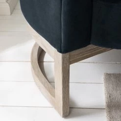 Maison Belfort Fauteuil Drysdale - Velours - Bleu marine 30 Maison Belfort Fauteuil Drysdale - Velours - Bleu marine -Pas Cher Fauteuils Magasin 1000180884 210430 12325800008 DETAILS P000000001000180884