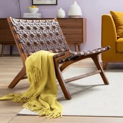 Ars manufacti Fauteuil design Copan - Cuir tressé / Teck massif - marron cognac / Teck -Pas Cher Fauteuils Magasin 1000183944 210608 06021200034 MOOD DETAILS P000000001000183944 mood