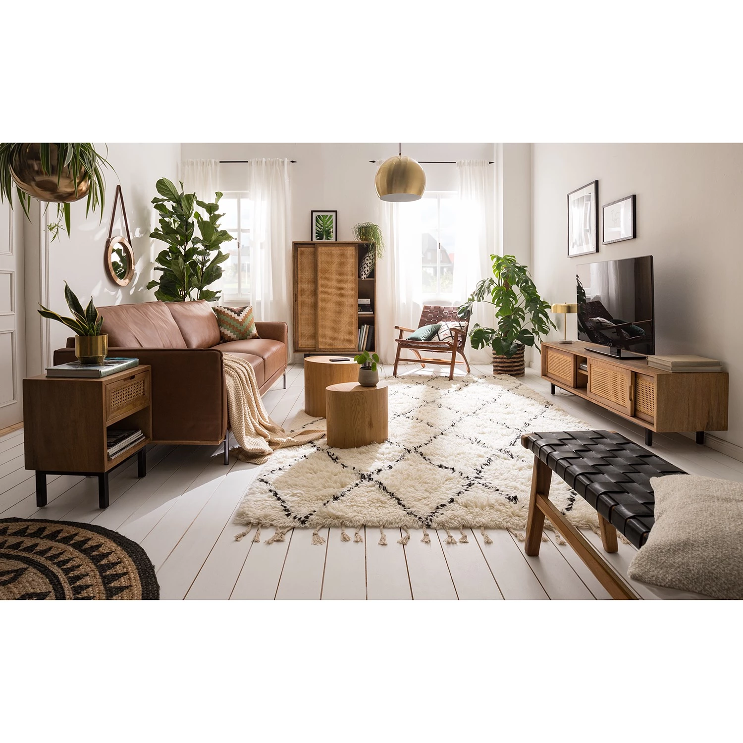 Ars manufacti Fauteuil design Bourbourg - Cuir tressé / Teck massif - marron cognac / Teck 6 Ars manufacti Fauteuil design Bourbourg - Cuir tressé / Teck massif - marron cognac / Teck – Image 4