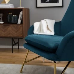 Jack & Alice Fauteuil Miena - Velours - Bleu marine 18 Jack & Alice Fauteuil Miena - Velours - Bleu marine -Pas Cher Fauteuils Magasin 1000186972 210831 12185000017 MOOD DETAILS P000000001000186972 mood