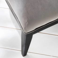 Jack & Alice Fauteuil Burke II - Velours - Gris -Pas Cher Fauteuils Magasin 1000208625 210310 12433700011 DETAILS P000000001000208625