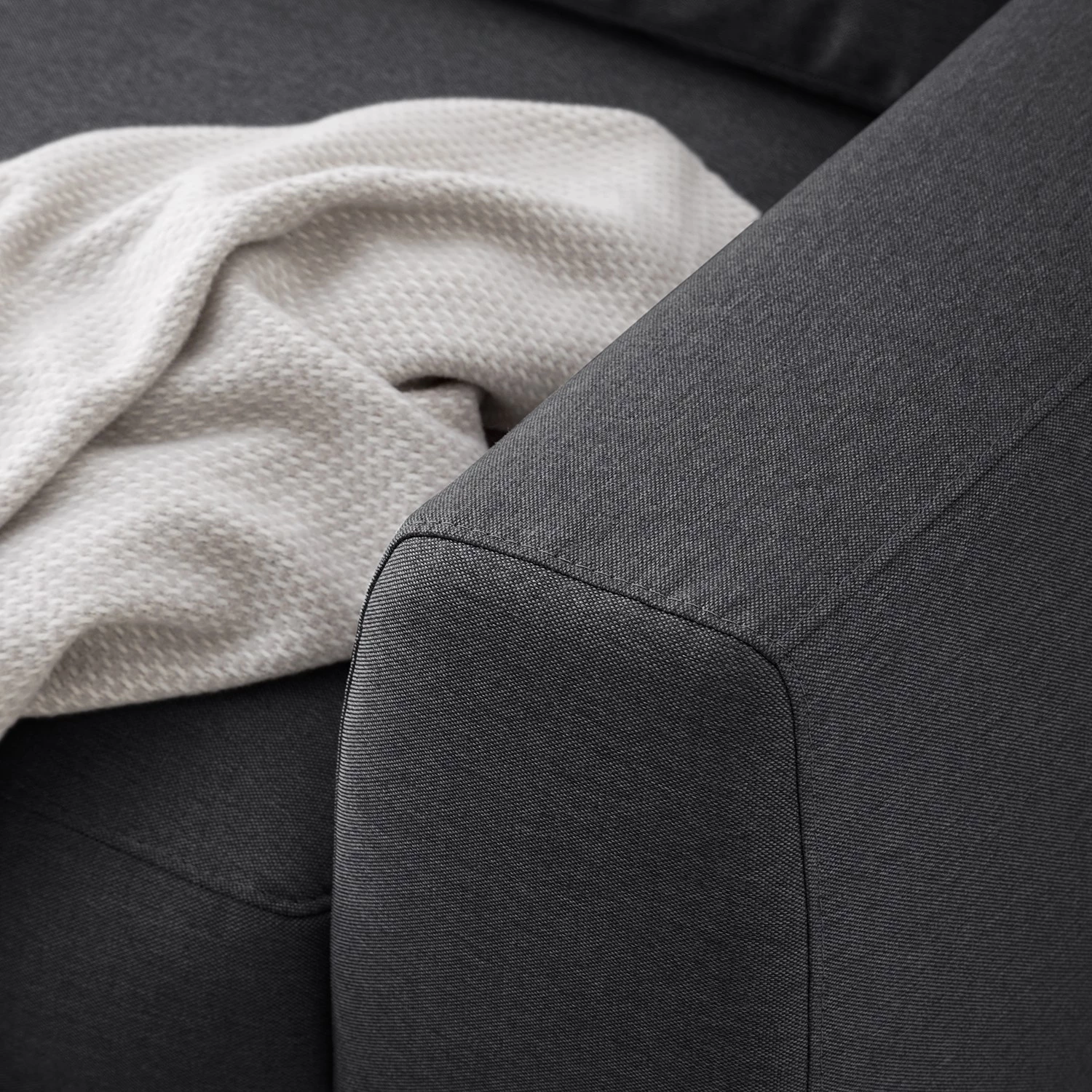 Studio Copenhagen Fauteuil Willows - Tissu Anda II : Gris 11 Studio Copenhagen Fauteuil Willows - Tissu Anda II : Gris – Image 9