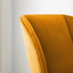 Studio Copenhagen Fauteuil Marols - Velours Shyla: Orange jaune - Chêne clair -Pas Cher Fauteuils Magasin 1000217270 210122 15291300075 DETAILS P000000001000217270