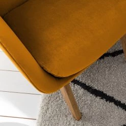 Studio Copenhagen Fauteuil Marols - Velours Shyla: Orange jaune - Chêne clair -Pas Cher Fauteuils Magasin 1000217270 210122 15291300076 DETAILS P000000001000217270