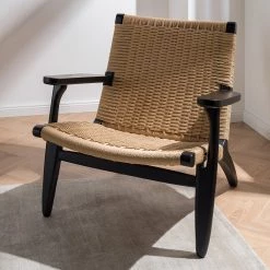 Studio Copenhagen Fauteuil de jardin Emeli - Corde / Frêne massif - Corde naturelle / Frêne 18 Studio Copenhagen Fauteuil de jardin Emeli - Corde / Frêne massif - Corde naturelle / Frêne -Pas Cher Fauteuils Magasin 1000273476 220915 021 MOOD DETAILS P000000001000273476 mood