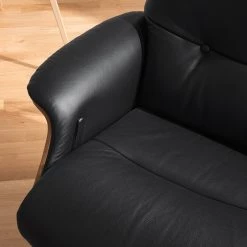 Studio Copenhagen Fauteuil relax Anderson I - Cuir véritable Neka : Noir - Noir - Noyer 28 Studio Copenhagen Fauteuil relax Anderson I - Cuir véritable Neka : Noir - Noir - Noyer -Pas Cher Fauteuils Magasin 1000276939 211007 104200000133 DETAILS P000000001000276939