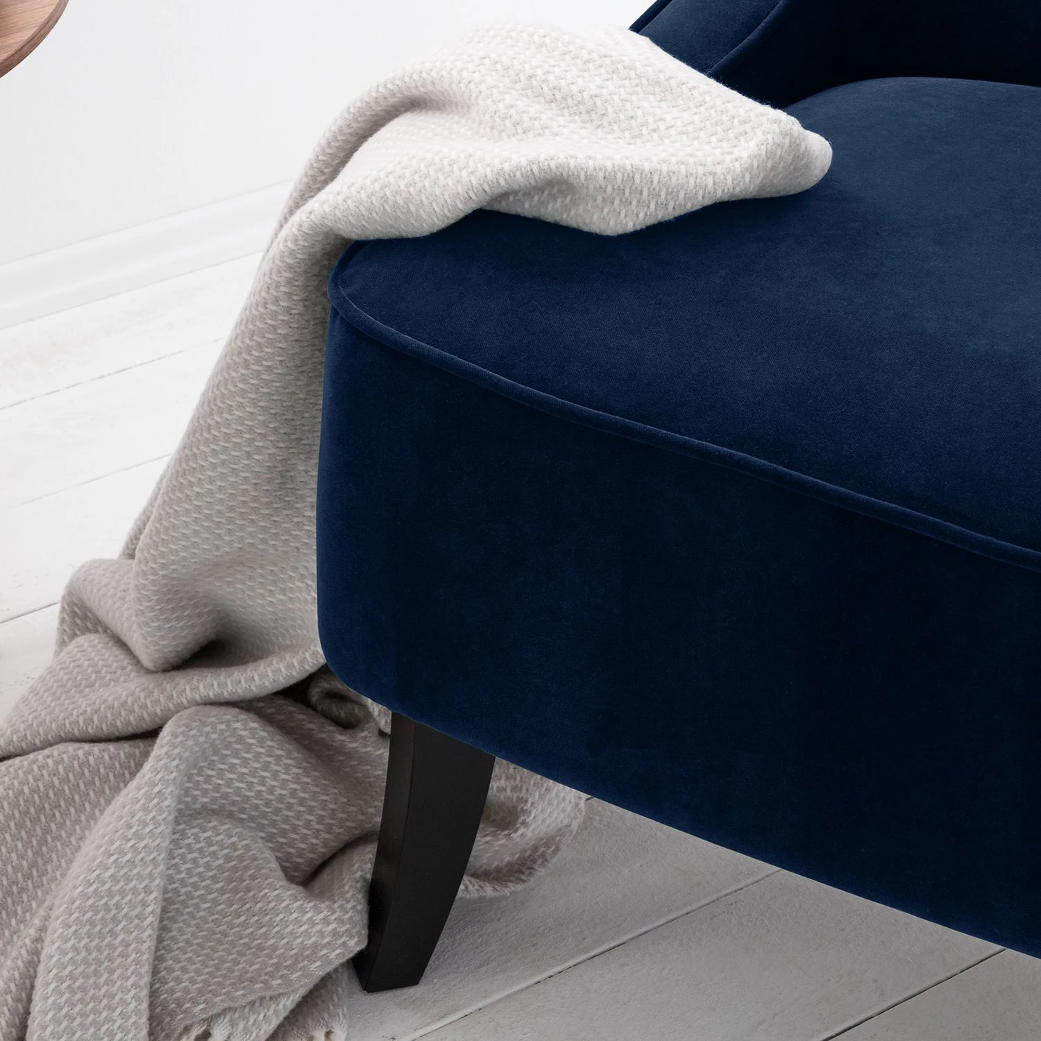 Maison Belfort Fauteuil à oreilles Audrey - Velours 11 Maison Belfort Fauteuil à oreilles Audrey - Velours – Image 9